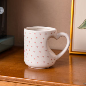 Creative Ceramic Coffee Cup Breakfast Mug Couple Heart Shaped Office Decorations French Style Handles Gift for Lovers