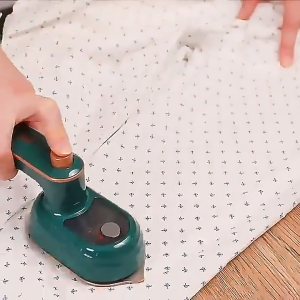 【ร้านค้ากรุงเทพ จัดส่ง 24 ชม】เตารีดพกพาไอน้ํา รีดเร็ว 1000W รีดแห้งและไอน้ำ Mini Foldable Steam Iron เครื่องรีดขนาดเล็ก เครื่องรีดผ้ามินิ