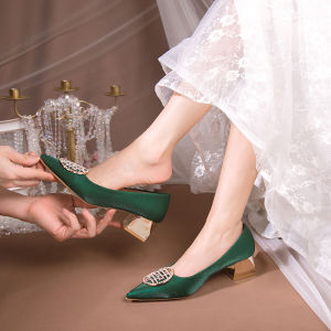 Large Size Pearl Green Wedding Shoes Womens Pointed Toe Flat Heel Traditional Chinese Style New Bride Shoes Soft Bottom Anti-Slip Maternity