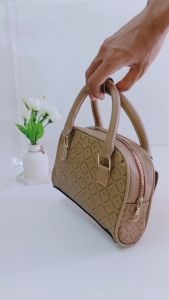 Tas Selempang Wanita Elegan DreamyFashion | Kulit Sintetis | Desain Klasik | MP055