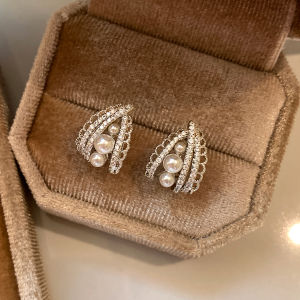 CAFFTI | 999 Pure Silver Lace Pearl Elegant Ear Pins
