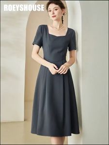Đầm xám trơn cổ lục tay ngắn thiết kế dáng xoè