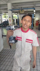 TERMURAH APR impact wrench BRUSHLESS type ap84+ 550nm baterai 88v standart fullset accecoris lxt 10cell Pembuka baut mobil motor CVT