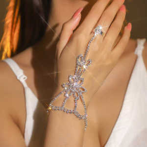 Fashionable Exquisite Linked Finger Bracelet Luxury Sparkling Full Diamond Open Ring Integrated Cross-Border Popular Jewelry