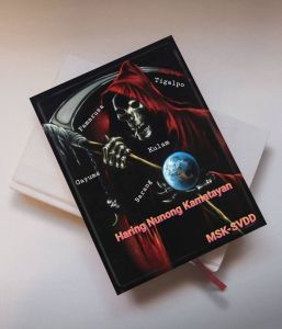 Ang Makapangyarihang Aklat Ng Tagasundo