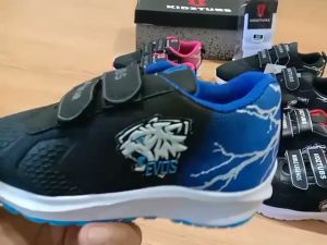 Sepatu Gaming Free Fire & Desain Karakter Anak Laki-Laki