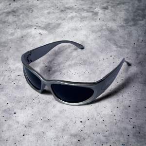 Boysriot Sunglasses | Kacamata Y2k Silver black Eyewear