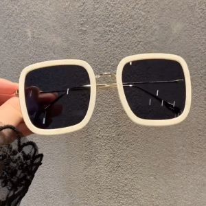 Kacamata Hitam Korea Kacamata Wanita Lensa Kotak Oversize Kacamata Wanita Anti UV Protection