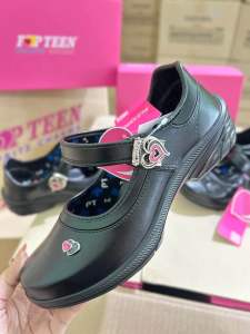 POPTEEN ป๊อบทีน รุ่นใหม่ล่าสุด 2024 รหัส PT99 มาพร้อมกับหัวใจตุ๊งติ๊ง สุดน่ารัก รองเท้านักเรียนหญิง รองเท้าหนังดำ PVC มีขนาด 30-42