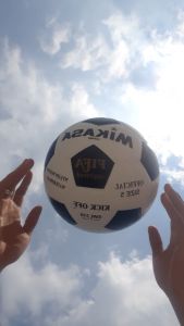 BOLA KAKI MIKASA HITAM PUTIH BOLA SEPAK MURAH BOLA SEPAK SIZE 5 BONUS PENTIL DAN JARING + POMPA