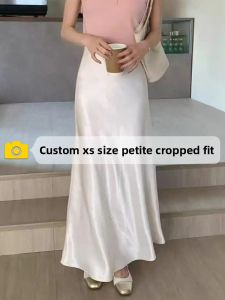 Height-Enhancing Petite Skirt