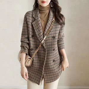 Stylish and Elegant Suit Collar Houndstooth Pattern Womens Coat
