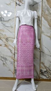 ผ้าไหมเเพรวาสีชมพูผ้าทอลาย