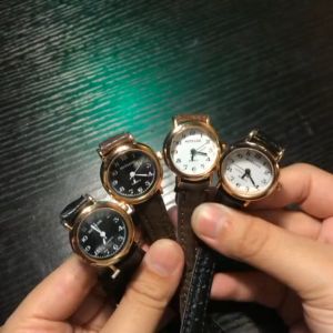 Korean Style New Fashion Round Watch White Collar Compact Thin Strap Small Dial Quartz Watch Boys And Girls Student Pin Buckle Digital Wrist Watch Jam Tangan Perempuan手表腕表