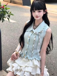 Áo Vest Không Tay Ngắn Ôm Vừa Vặn Phong Cách Pháp Cho Nữ Mùa Hè Mới Thiết Kế Cổ Bẻ Viền Bèo Nhún Áo Len Dệt Kim Mềm Mại