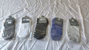 Kaos Kaki Mata Kaki Polos: Pilihan Tepat untuk Aktivitas Sehari-Hari