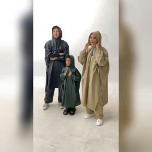 Jas Hujan Anak Ponco Kelelawar Celana Warna Cream