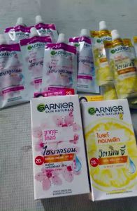Kem dưỡng GARNIER Skin Natural chống nắng mờ thâm nám đều màu trắng da thái lan 50g