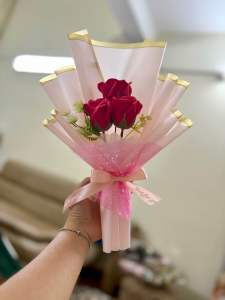 [HCM]Hoa Hồng Sáp bó 3 bông ( kèm túi + thiệp)