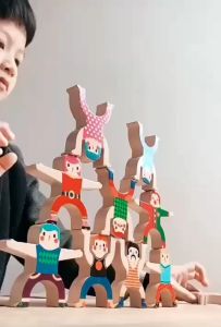 Đồ Chơi Xếp Hình Cân Bằng Thông Minh DIY 32 Chi Tiết Nhựa Cao Cấp Kết Hợp Domino Lăn Bóng Xếp Khối Cân Bằng