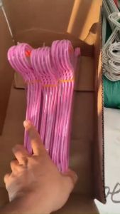 100 MÓC NHỰA CHUYÊN DÙNG CHO TIỆM GIẶT ỦI- MÓC DL