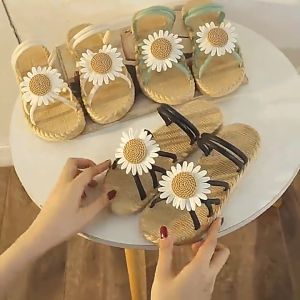 Sunflower parent-child flat-bottomed summers sandals for womens and kids slippers
