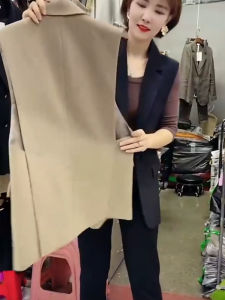 Stylish Slim Fit V-Neck Sleeveless Blazer Vest for Women