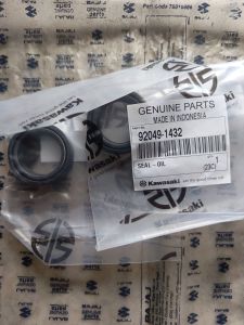 SEAL SHOCK DEPAN SIL SOK DEPAN GRAND VARIO SEAL SHOCK SMASH MIO 92049-1432