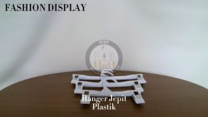 Hanger Jepit Dewasa 30 cm Hijab / Gantungan Celana dan Hijab 30 cm
