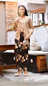Setelan Kebaya Kutubaru Brokat: Kebaya Wanita Kondangan & Pesta Modern