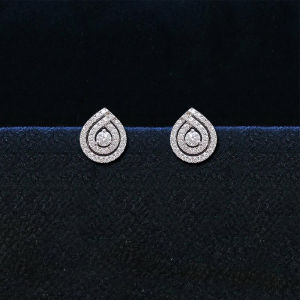 Huitan Fancy Cubic Zirconia Stud Earrings Women Delicate Design Fashion Versatile Ear Jewelry Luxury Wedding Party Accessories