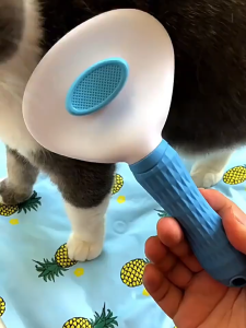หวีสัตว์เลี้ยง หวีแปรงขนสัตว์เลี้ยง หวีสุนัข หวีแมว Pet Comb มีปุ่มกดเพื่อดันขนออก ทำความสะอาดง่าย แปรงขนแมว