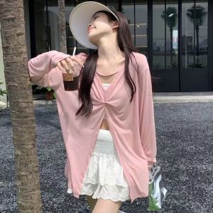 เสื้อเชิ้ตแขนยาวคอวีผ้าไหมน้ำแข็งกันแดดสำหรับผู้หญิง ทรงหลวม ทรงสลิมฟิต ทรงเข้ารูป เสื้อตัวบนทรงหลวมๆ สำหรับฤดูร้อนปี 2025