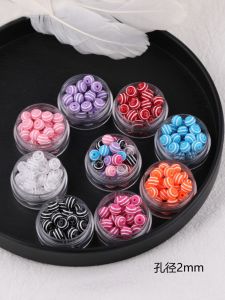 ลูกปัดรูปวงกลมลายทางเรซินสีสันสดใสขนาด 8 มม. อุปกรณ์ทำเครื่องประดับ DIY ลูกปัดแบบหลวมสำหรับสร้อยข้อมือและสร้อยคอ