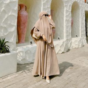 Aisyah Gamis Set French Khimar Syari Umroh Series Warna Putih dan Hitam
