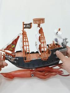 เรือผีเสื้อคาร์บิบขนาดใหญ่ ปลาดุกจักรพรรดิ์ โลมา ฉลาม เสือดาว ตัวเล่นสำหรับเด็ก ของเล่นจำลอง รูปสัตว์ โมเดล