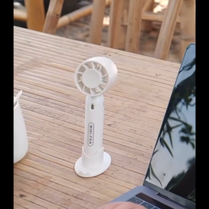 MINI-FANพัดลมพกพา พัดลมมือถือปรับได้3ระดับ ชาร์จUSB ระบายความร้อนได้ดี ดีไซน์สวยหรู แบตเตอรี่ยาวนาน น้ำหนักเบา พกพาไปได้ทุกที่