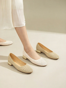 Comfortable Ventilated Sheep Leather Low Heel Shoes