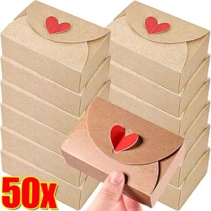 50Pcs Valentines Day Romantic Heart Kraft Paper Boxes Envelope Bags Wedding Party Favors Gift Packing Boxes Love Jewelry Kraft Envelope Box
