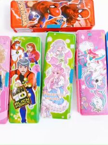 Hộp đựng bút Nhựa 2 Ngăn Nắp Hít (Kèm gọt chì tiện dụng) Dễ Thương