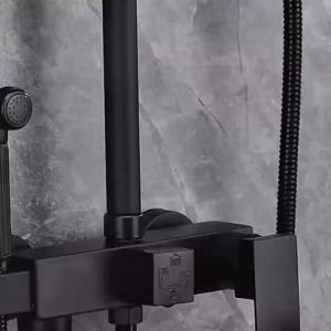 Shower 1 Set Panas-Dingin/4 Dalam 1 Shower Kamar Mandi Stainless Full Set Panas Dingin Persegi Hitam/Perak