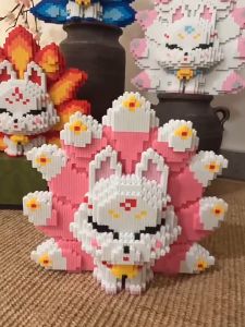 เข้ากันได้กับของเล่นบล็อคตัวต่อเลโก้จิ้งจอกเก้าหางที่มีอนุภาคขนาดเล็กที่ประกอบยาก ของขวัญเพื่อการศึกษาสำหรับเด็กชายและเด็กหญิง