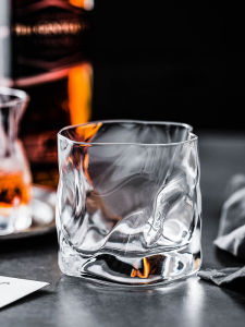 Designer Japanese Whiskey Crystal Glass Cup Irregular Shape Liquor Cup Creative Unique Glass Water Cup for Fine Dining And Serving