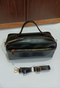 Tas Wanita Selempang Kulit Sapi