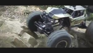 RC Car 1/18 Alloy 4WD Monster Truck Crawler 40MHz Climbing Remote Control Car 4x4 Monster Truck Bigfoot Remote Control Car Model Off-Road Toys