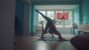 Yesoul G1M Plus Spinning Bike dengan Layar LCD 215 Inci Sepeda Statis