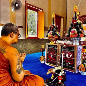 Khun Paen by Ajahn Nok. Created with material from 13 ton (13灵).