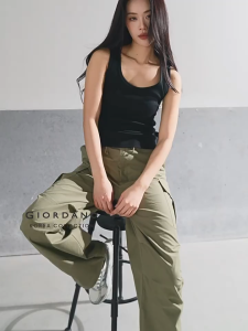 Giordano Korea Collection Womens Cotton Nylon Pleated Knee Cargo Pants 05415555