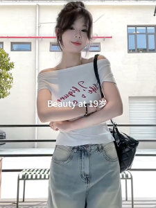 Korean Fashion Off Shoulder Letter Print Top Women Slim Fit Short Sleeve Tshirt Black/White