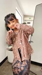KEBAYA WISUDA ANAK / STELAN KEBAYA ANAK / KEBAYA ANAK TERBARU 2025 / SET ROK PLISKET